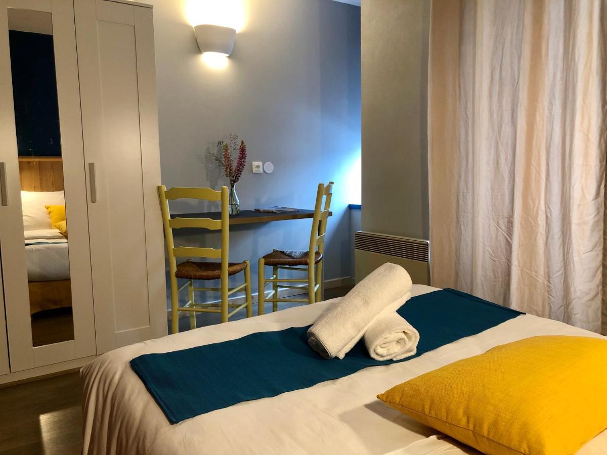 Auberge Des Trois Rivieres Condat  Bagian luar foto